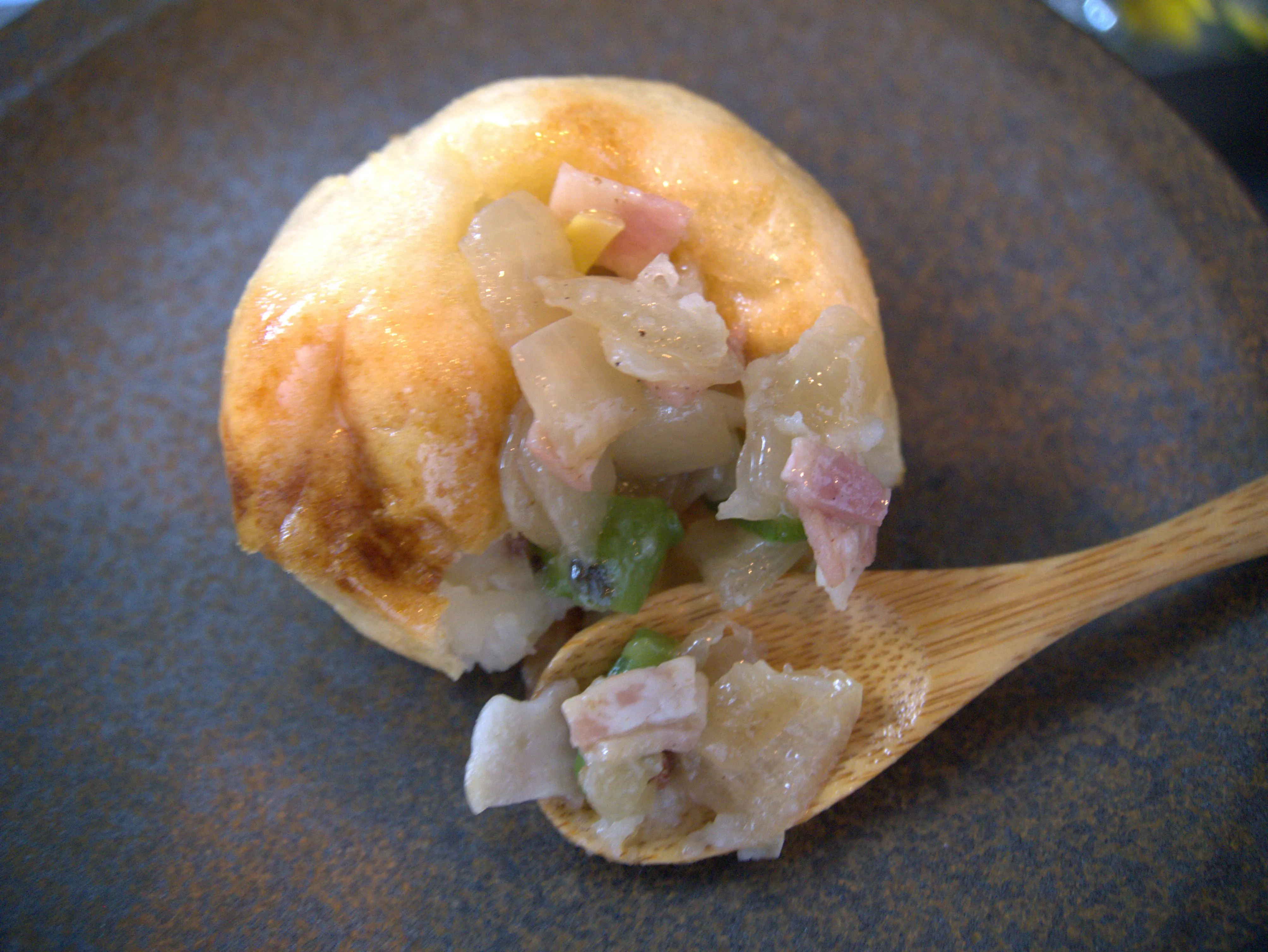  浜松野菜とうなぎの桝形まんじゅう